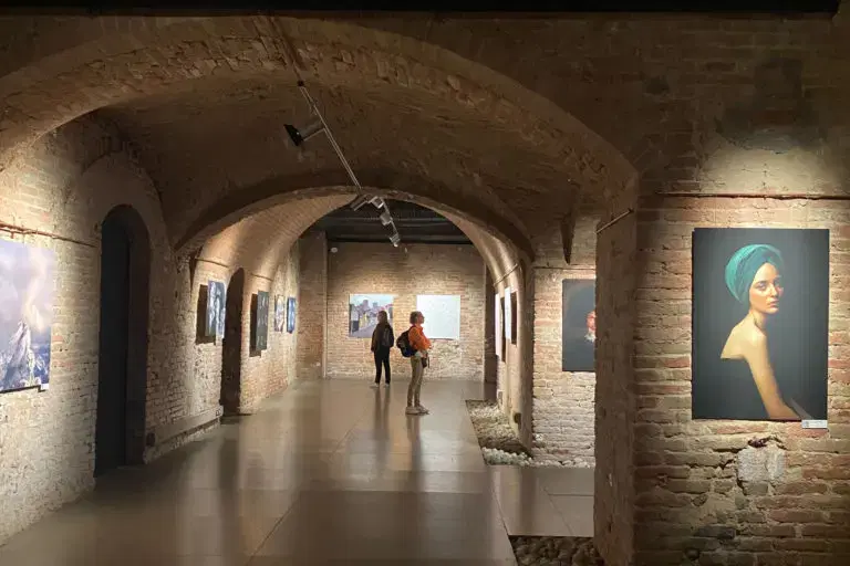 MOSTRA "I WONDER IF YOU CAN"